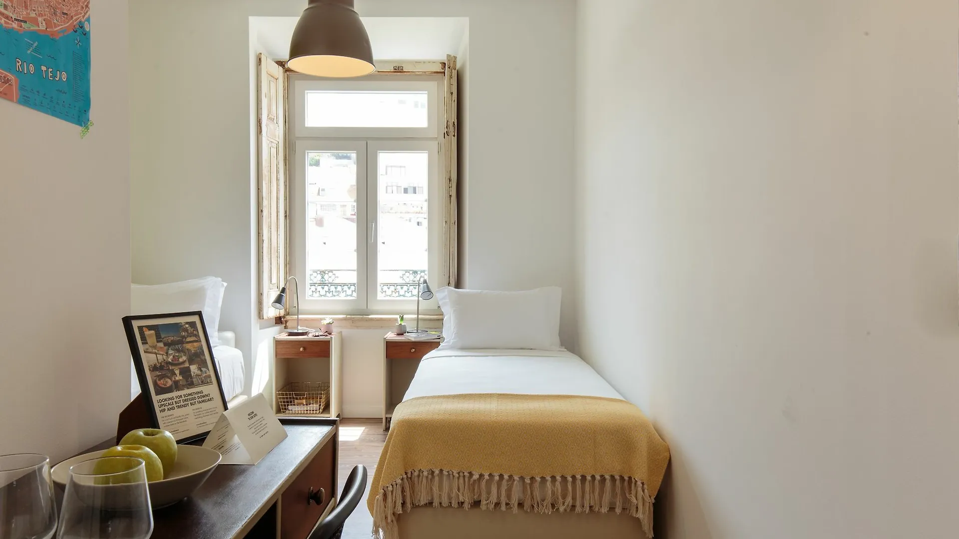 The Indy House - Rooms & Apartments Lisboa Bed & Breakfast