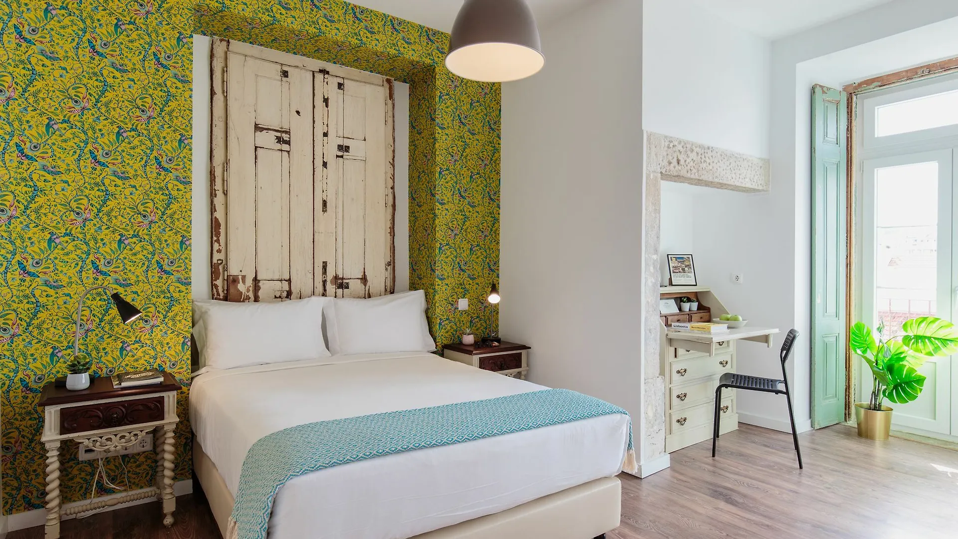 The Indy House - Rooms & Apartments Lisboa Bed & Breakfast