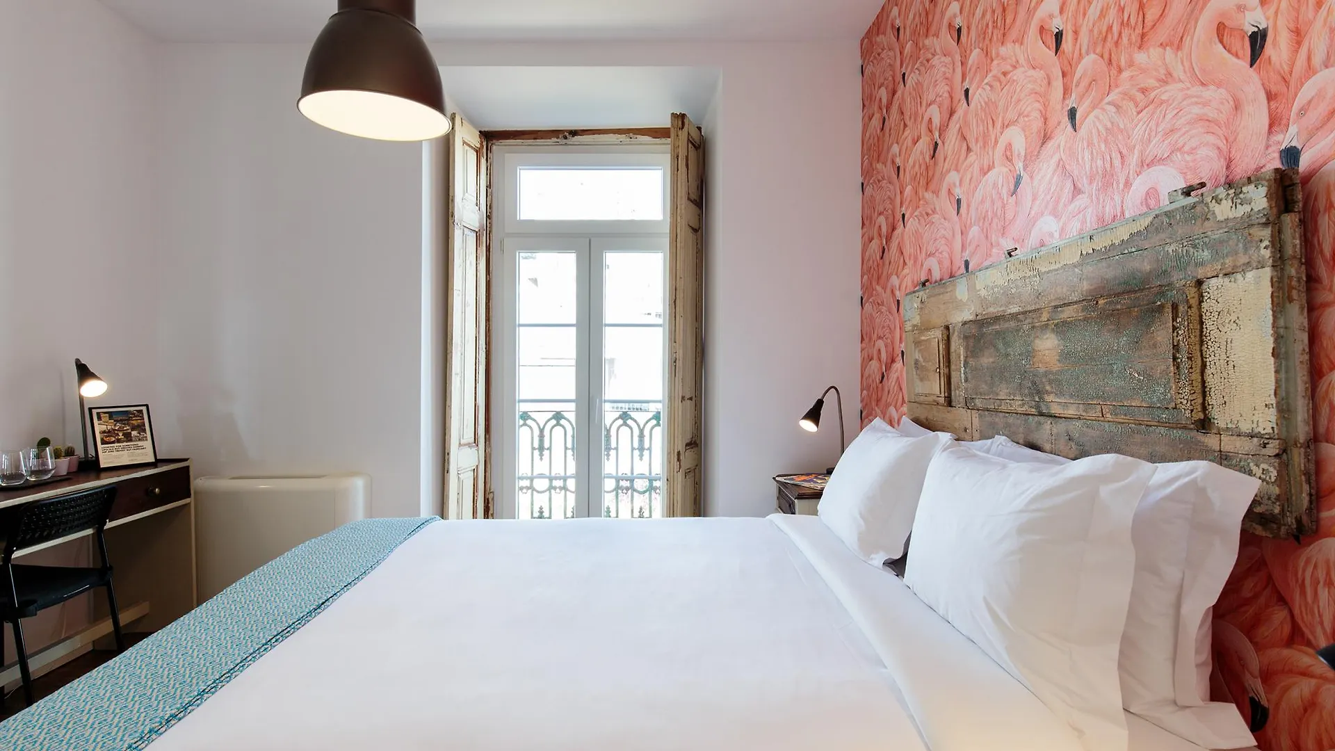 ベッド・アンド・ブレックファスト The Indy House - Rooms & Apartments リスボン