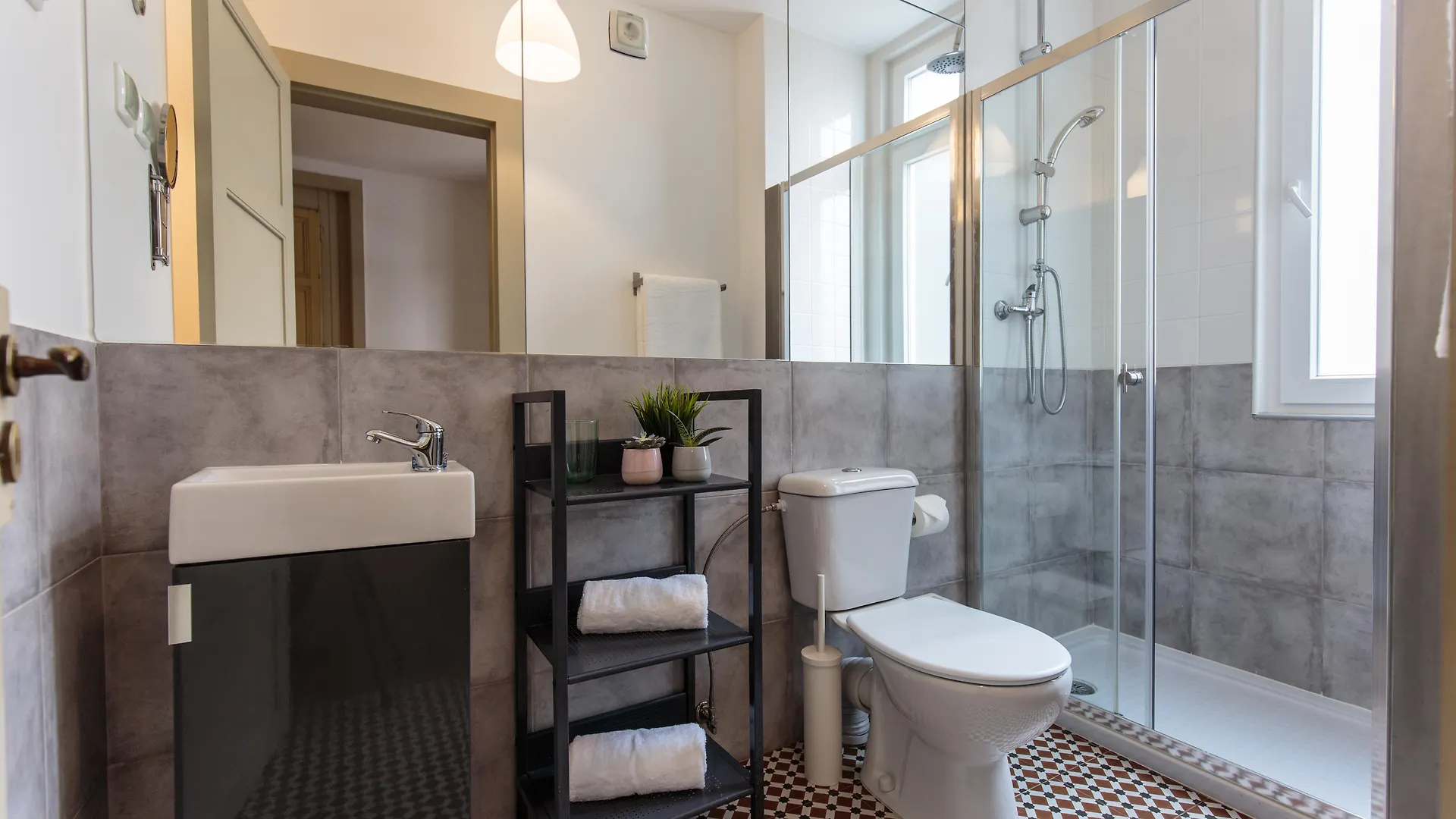 Bed & Breakfast The Indy House - Rooms & Apartments Lisbon